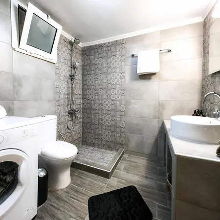 Kamari Petit & - Chania Apartamento *