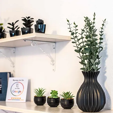 Kamari Petit & - Chania Apartamento