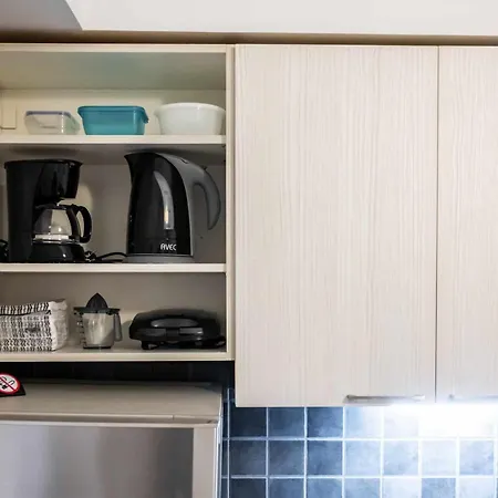 Kamari Petit & - Chania Apartamento