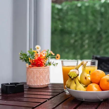 Kamari Petit & - Chania Apartamento