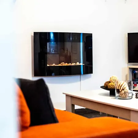Kamari Petit & - Chania Apartamento
