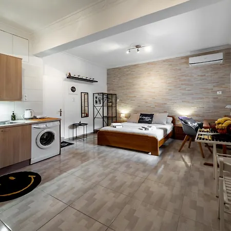 Kamari Petit & - Chania * La Canea