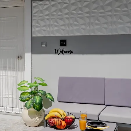 Kamari Petit & - Chania *