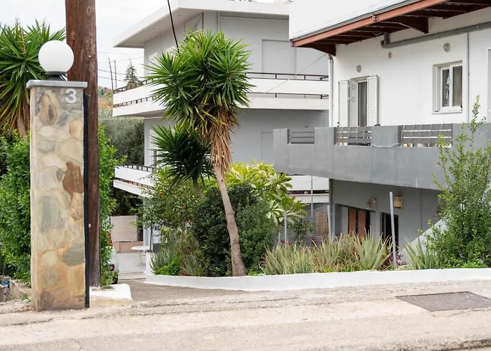 Kamari Petit & - Chania Appartamento