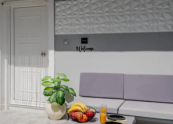 Kamari Petit & - Chania *