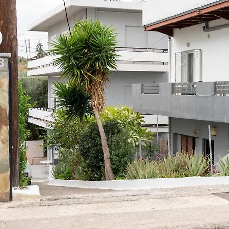 Kamari Apartments - Chania City Апартаменти