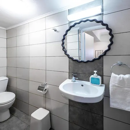 Apartman Kamari Petit & - Chania Hriszí Aktí Haniá