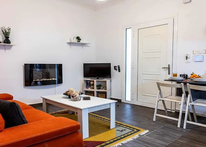 Διαμέρισμα Kamari Petit & - Chania